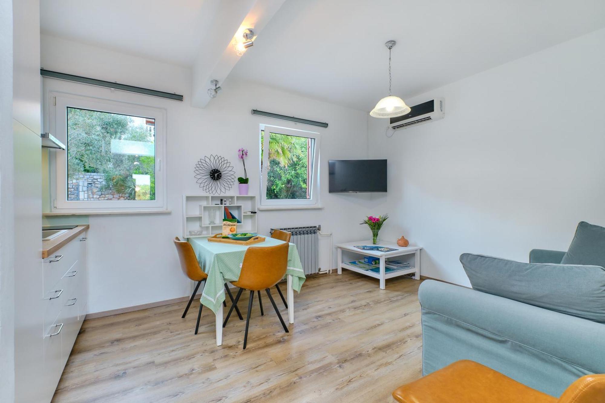 Apartment Pepermint - Iqm Destination Quality Veli Lošinj Екстериор снимка